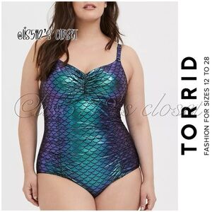 Torrid Iridescent Mermaid Scale Wireless One Piece Swimsuit 2X 18 20
